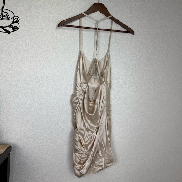 The Sei Cream Cut Out Ruched Dress SZ 4 w/tags - Picture 14 of 16